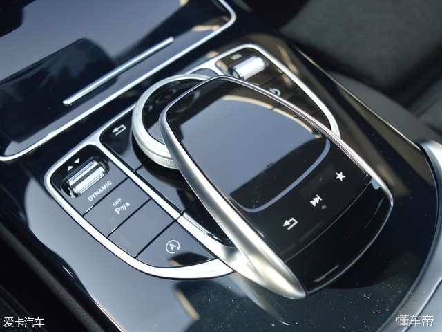 奔驰C 200成就特别版上市，售31.68万元！